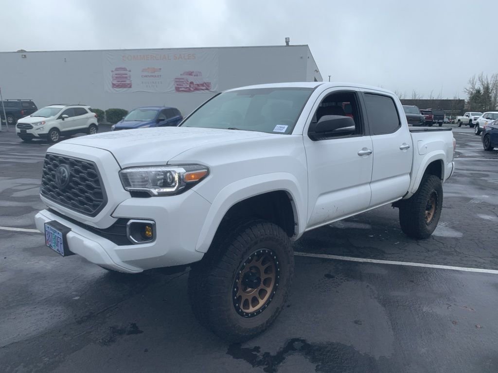 2017 Toyota Tacoma Limited's photo