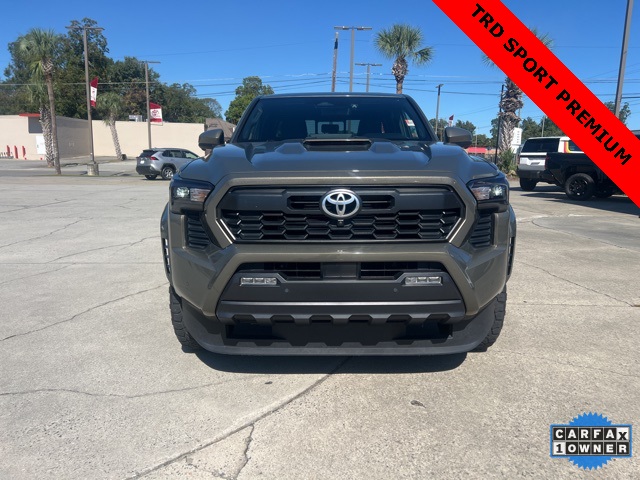 2024 Toyota Tacoma TRD Sport photo 2