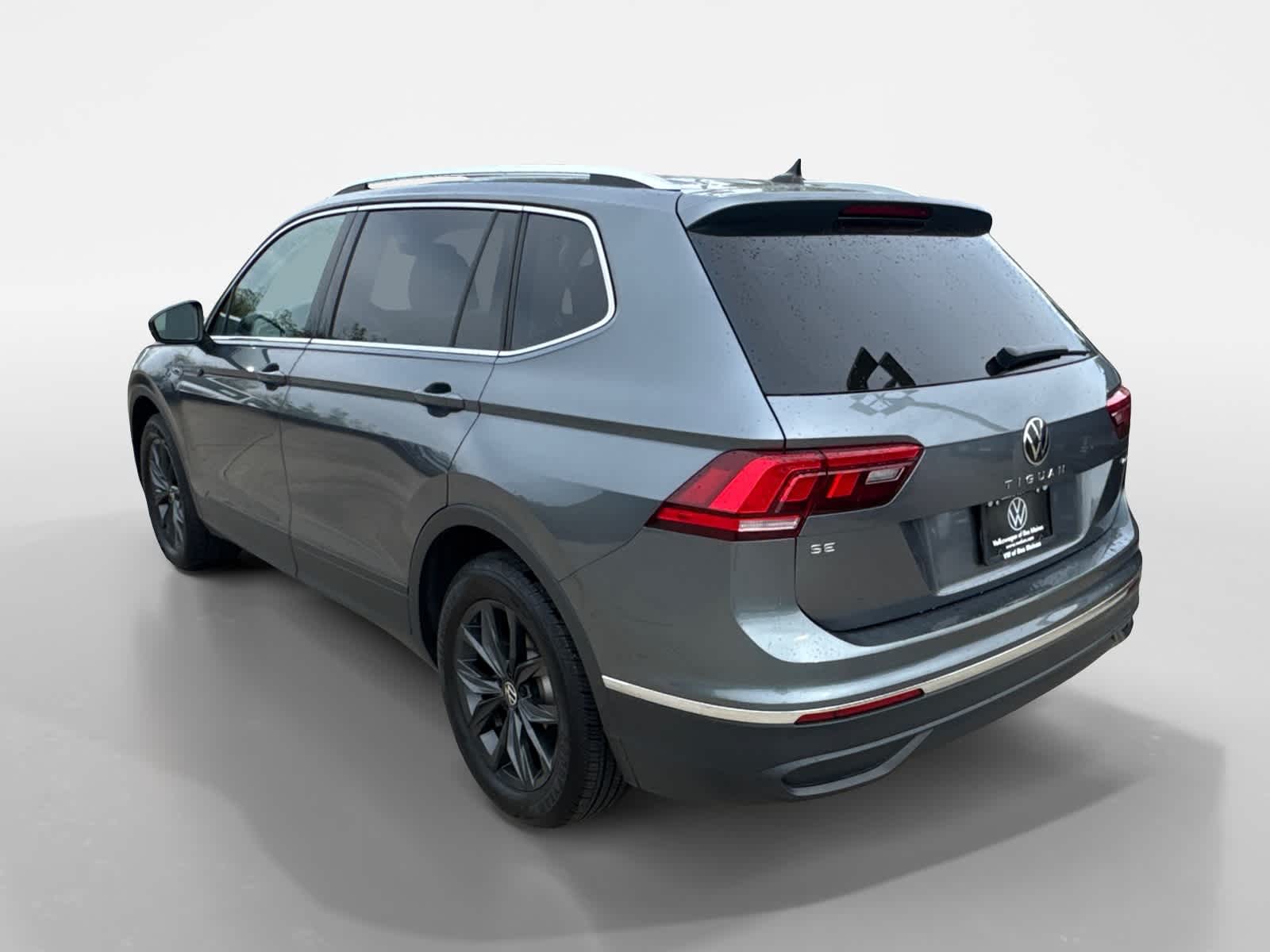 2024 Volkswagen Tiguan SE Wolfsburg Edition photo 4