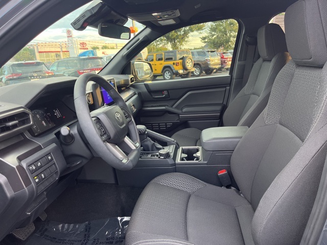 2025 Toyota 4Runner SR5 photo 5