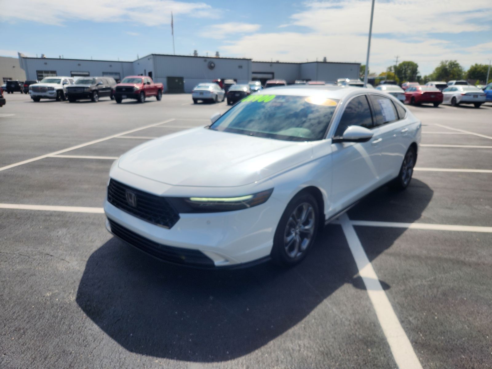 2023 Honda Accord Hybrid EX-L photo 2