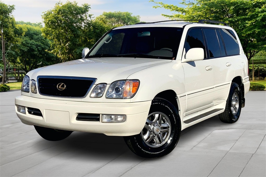 2002 Lexus LX 470's photo