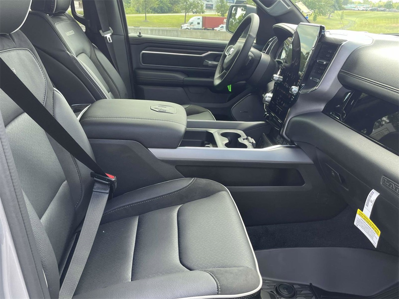 2026 Ram 1500 Laramie photo 25