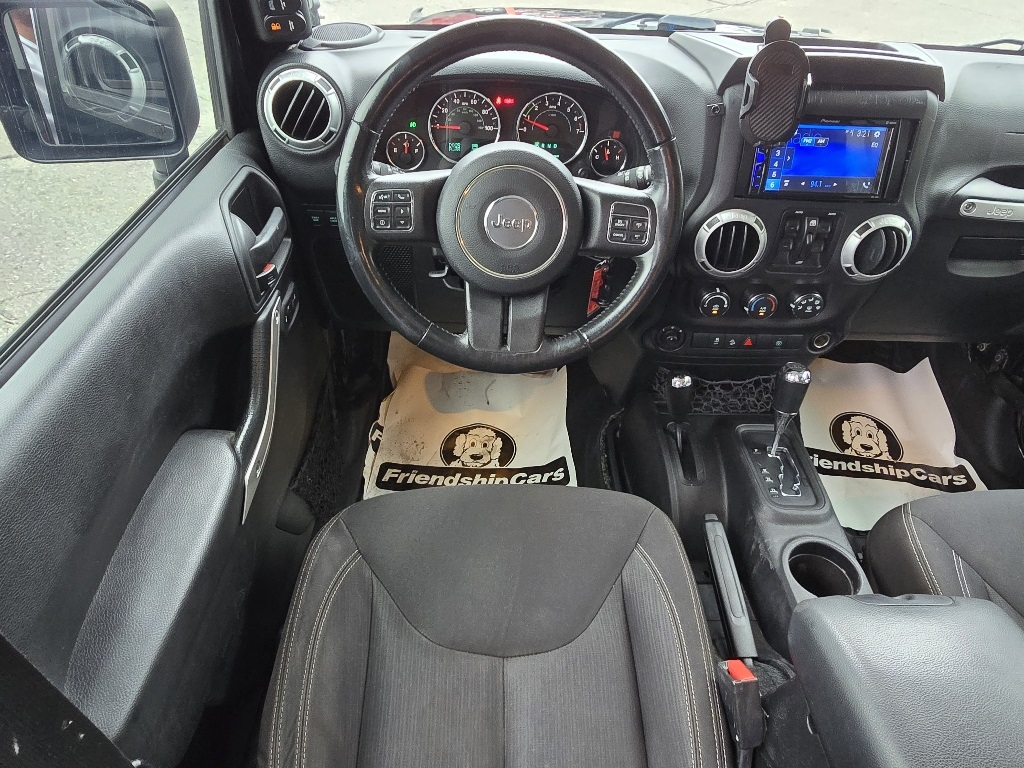 2016 Jeep Wrangler Unlimited Rubicon photo 3