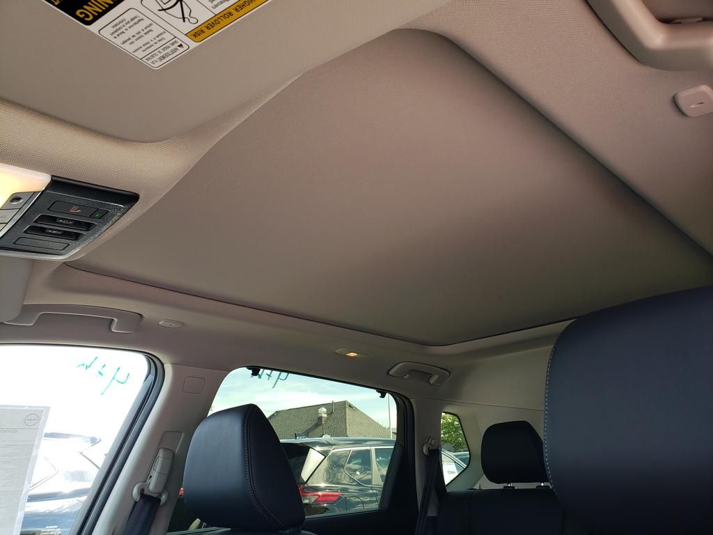 2026 Nissan Rogue Platinum photo 11