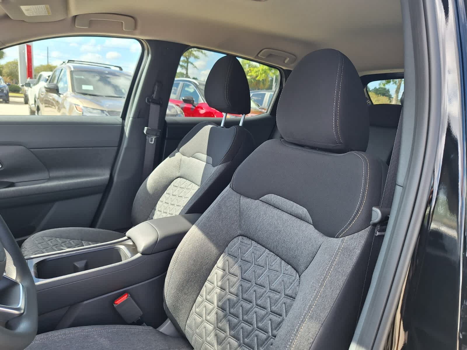 2026 Nissan Kicks SV photo 11