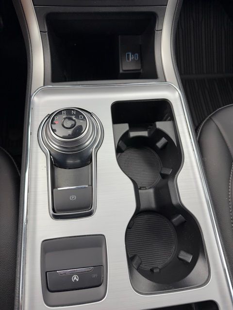 2022 Ford Edge SEL photo 37