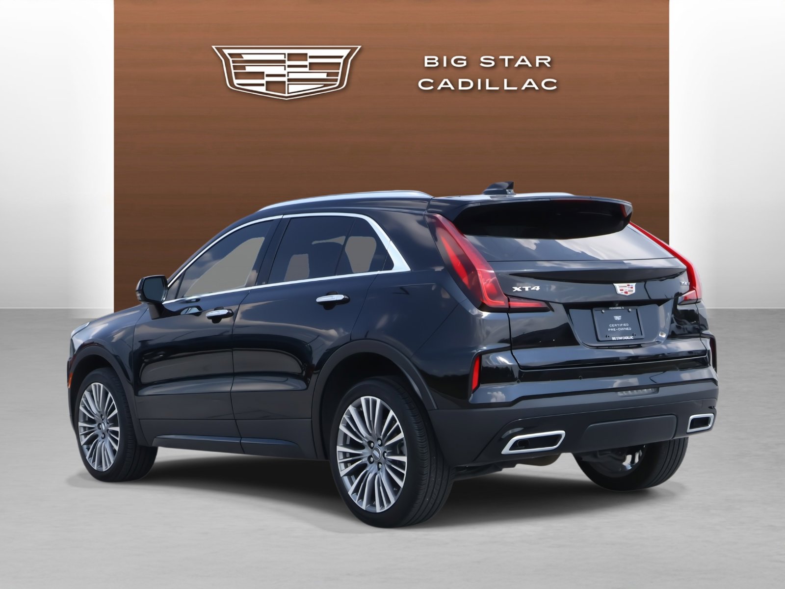 2024 Cadillac XT4 Premium Luxury photo 3