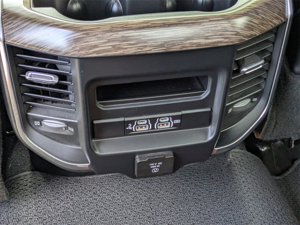 2019 Ram 3500 Laramie photo 15