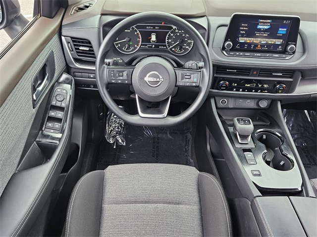 2023 Nissan Rogue SV photo 4