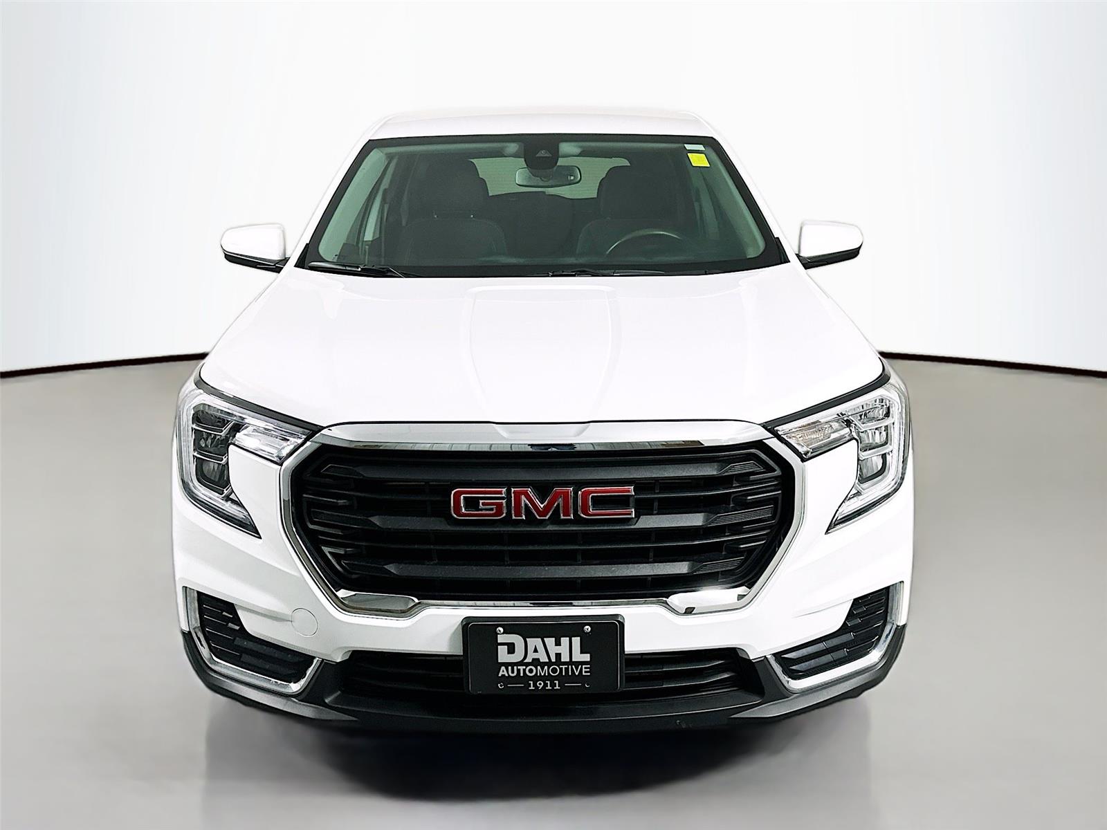 Used 2024 GMC Terrain SLE with VIN 3GKALMEG5RL375587 for sale in Winona, Minnesota