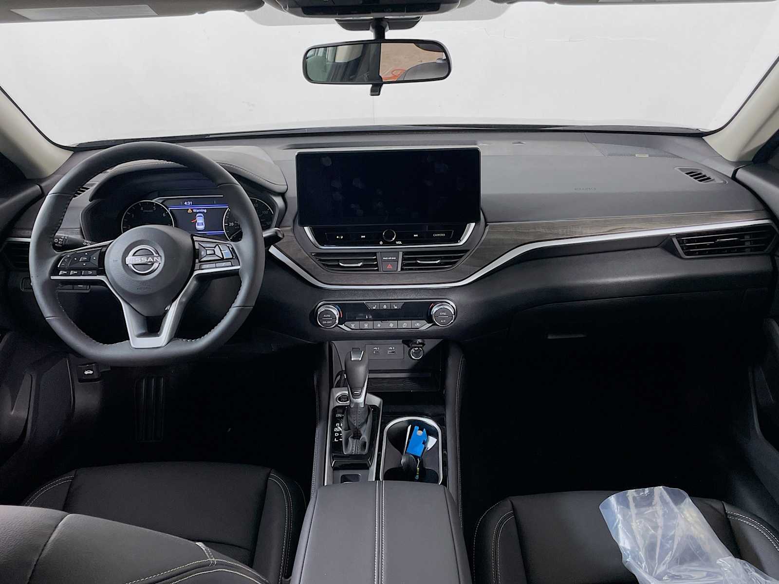 2025 Nissan Altima SL photo 3