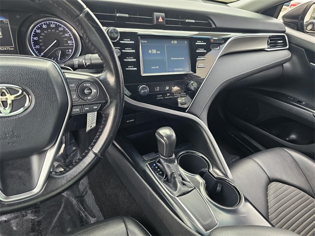 2018 Toyota Camry SE photo 33