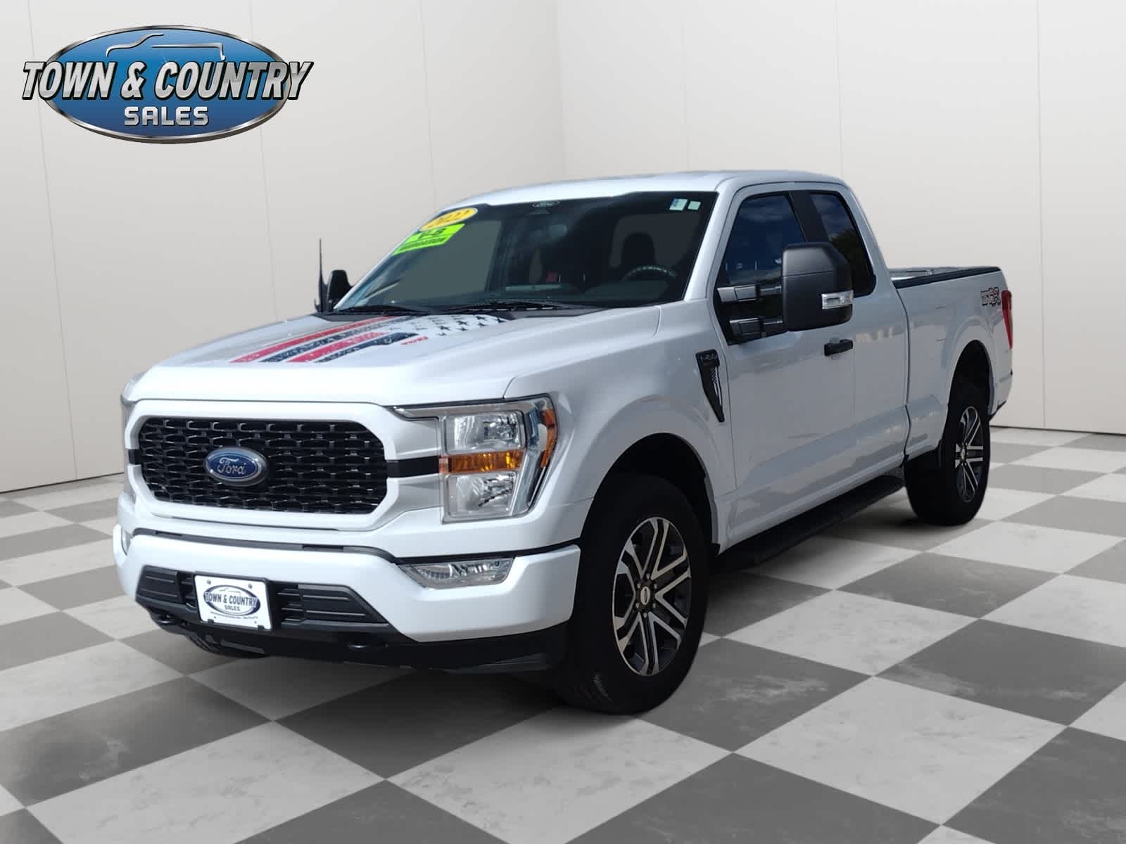 2022 Ford F-150 XL photo 2