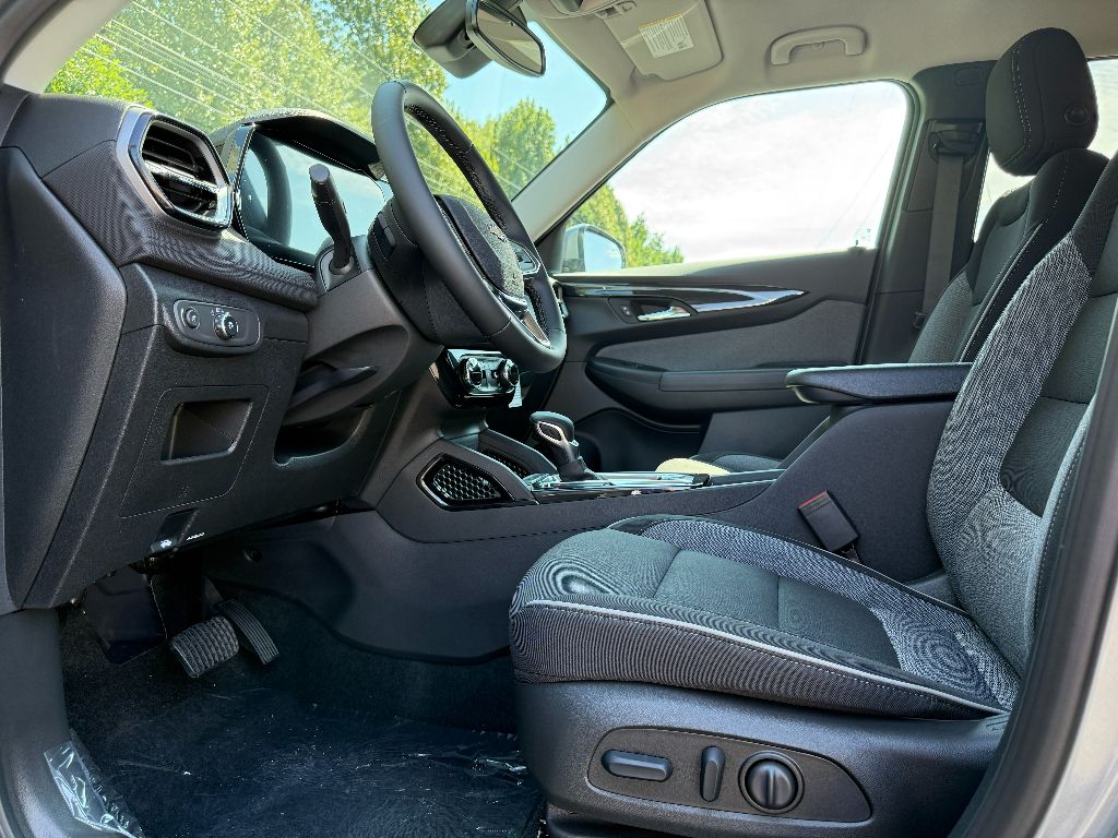 2026 Chevrolet Trailblazer LT photo 17