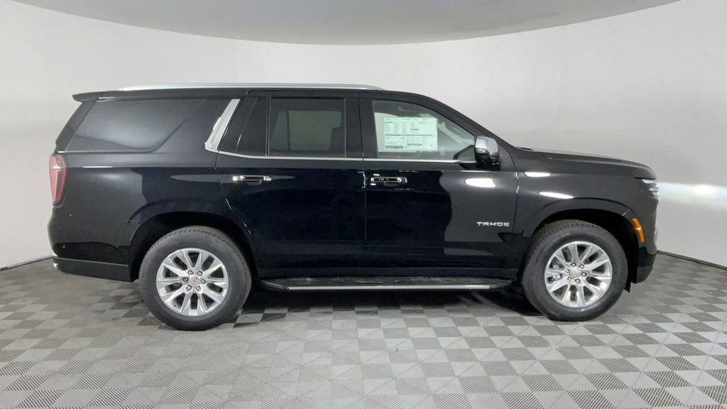 2025 Chevrolet Tahoe Premier photo 2