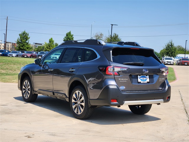 2025 Subaru Outback Touring XT photo 3
