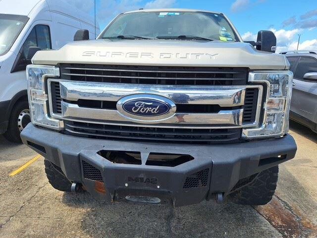 2018 Ford F-250 XLT photo 2