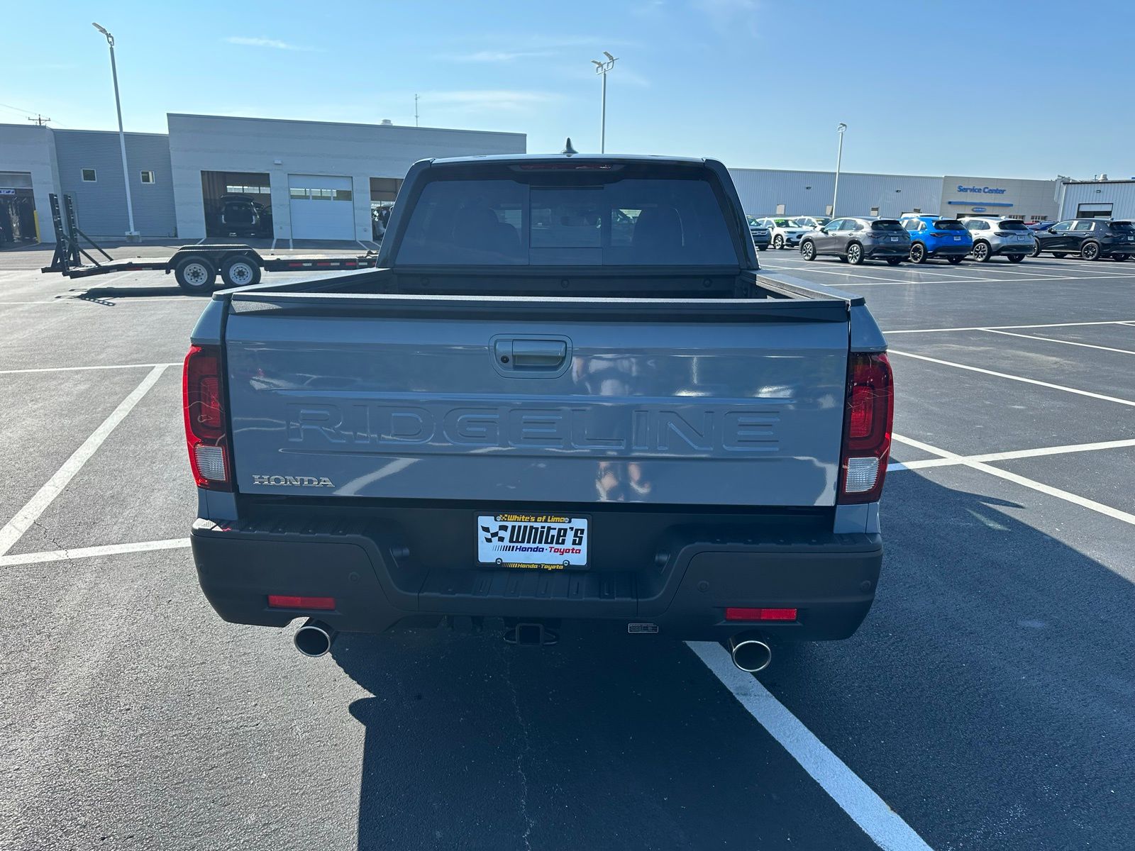 2025 Honda Ridgeline Black Edition photo 4
