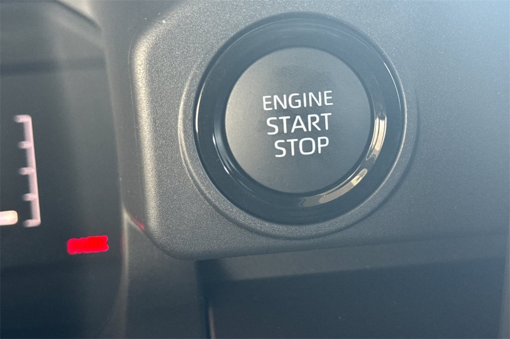 2025 Toyota Tacoma SR5 Double Cab photo 16