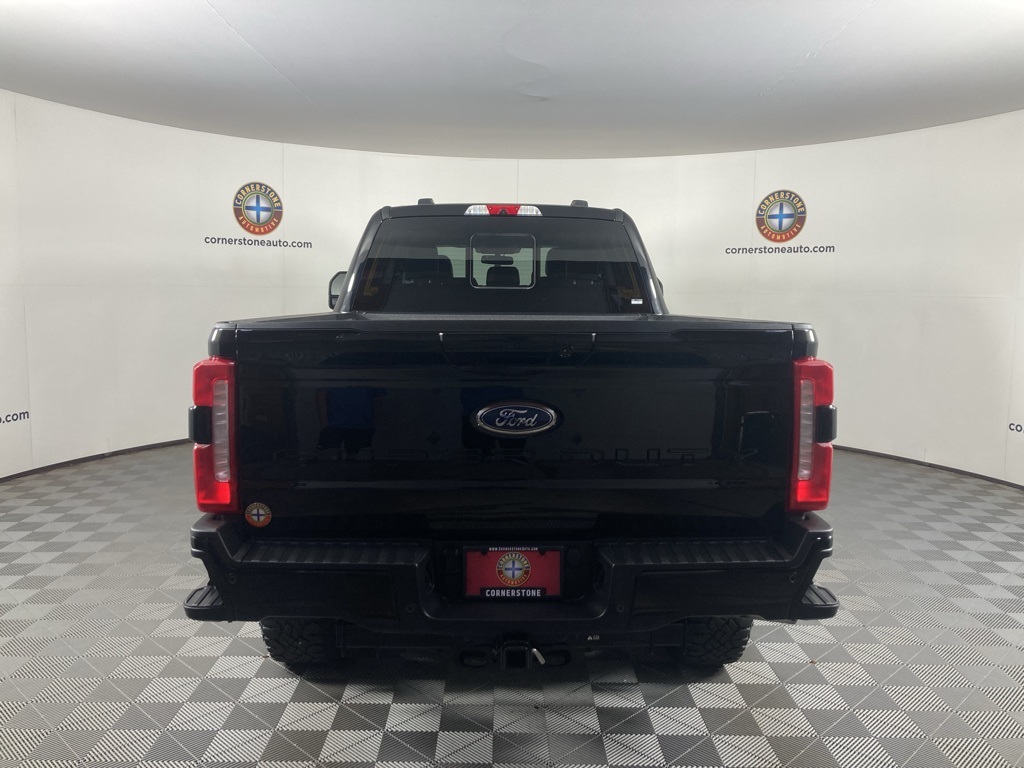 2024 Ford F-350 photo 17