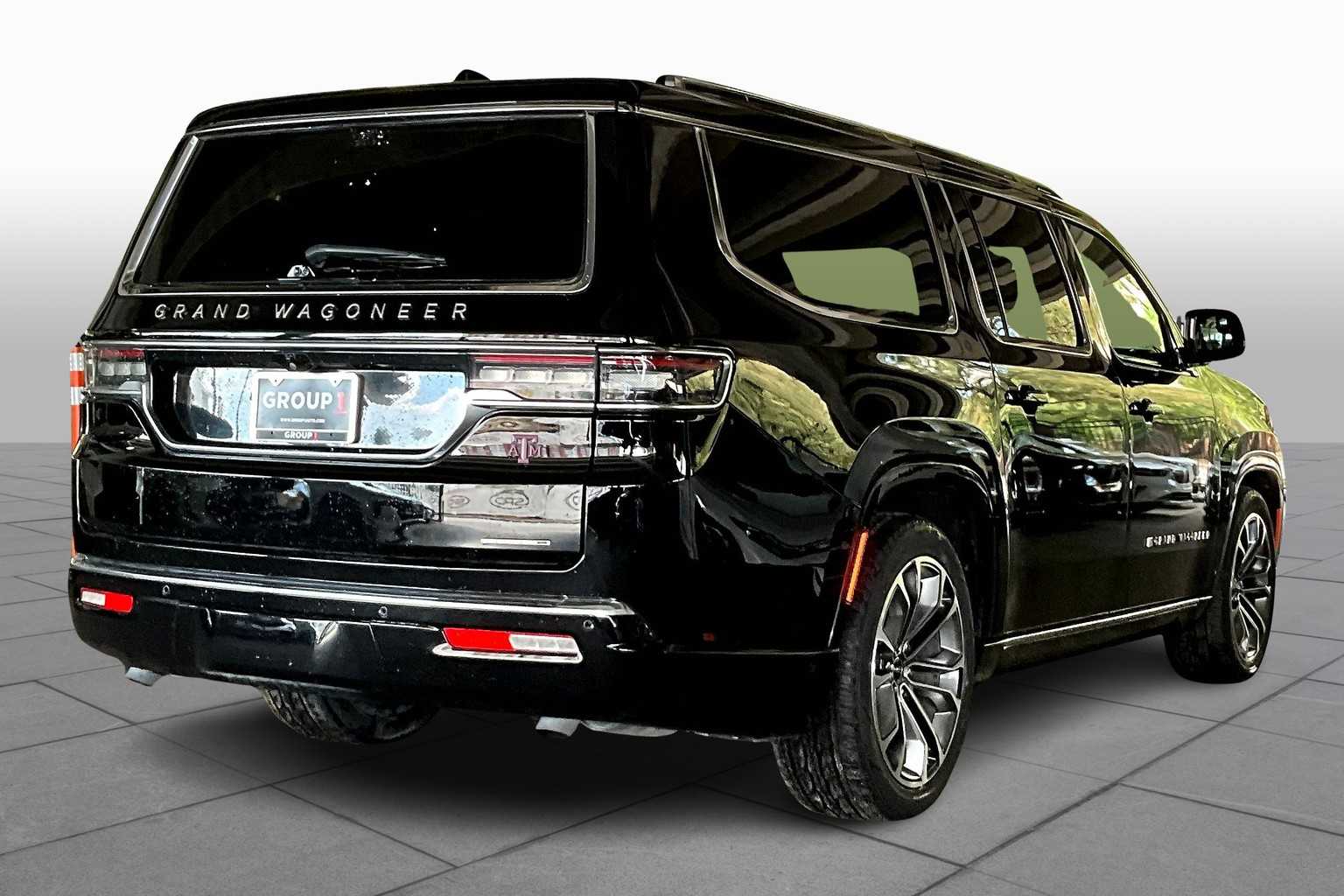 2024 Jeep Grand Wagoneer L III photo 12