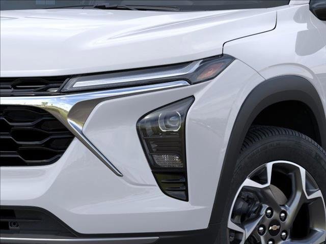 2025 Chevrolet Trax LT photo 9