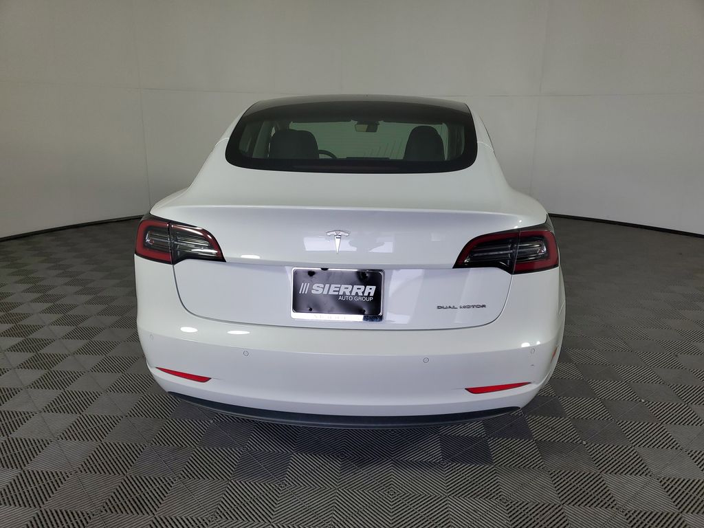 2018 Tesla Model 3 Long Range photo 5