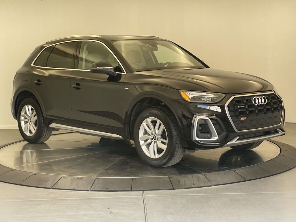 2022 Audi Q5 45 S line Premium photo 5