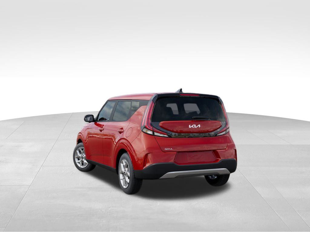 2025 Kia Soul LX photo 4