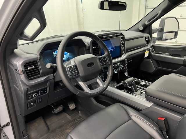 2025 Ford F-150 XLT photo 10