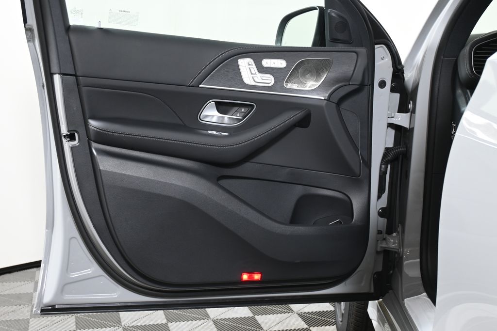 2025 Mercedes Benz GLE AMG 53 photo 20