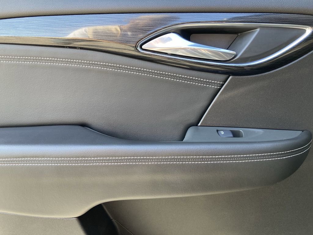 2023 Buick Envision Essence photo 33
