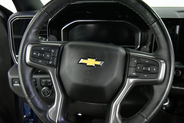 2024 Chevrolet Silverado 1500 High Country photo 2