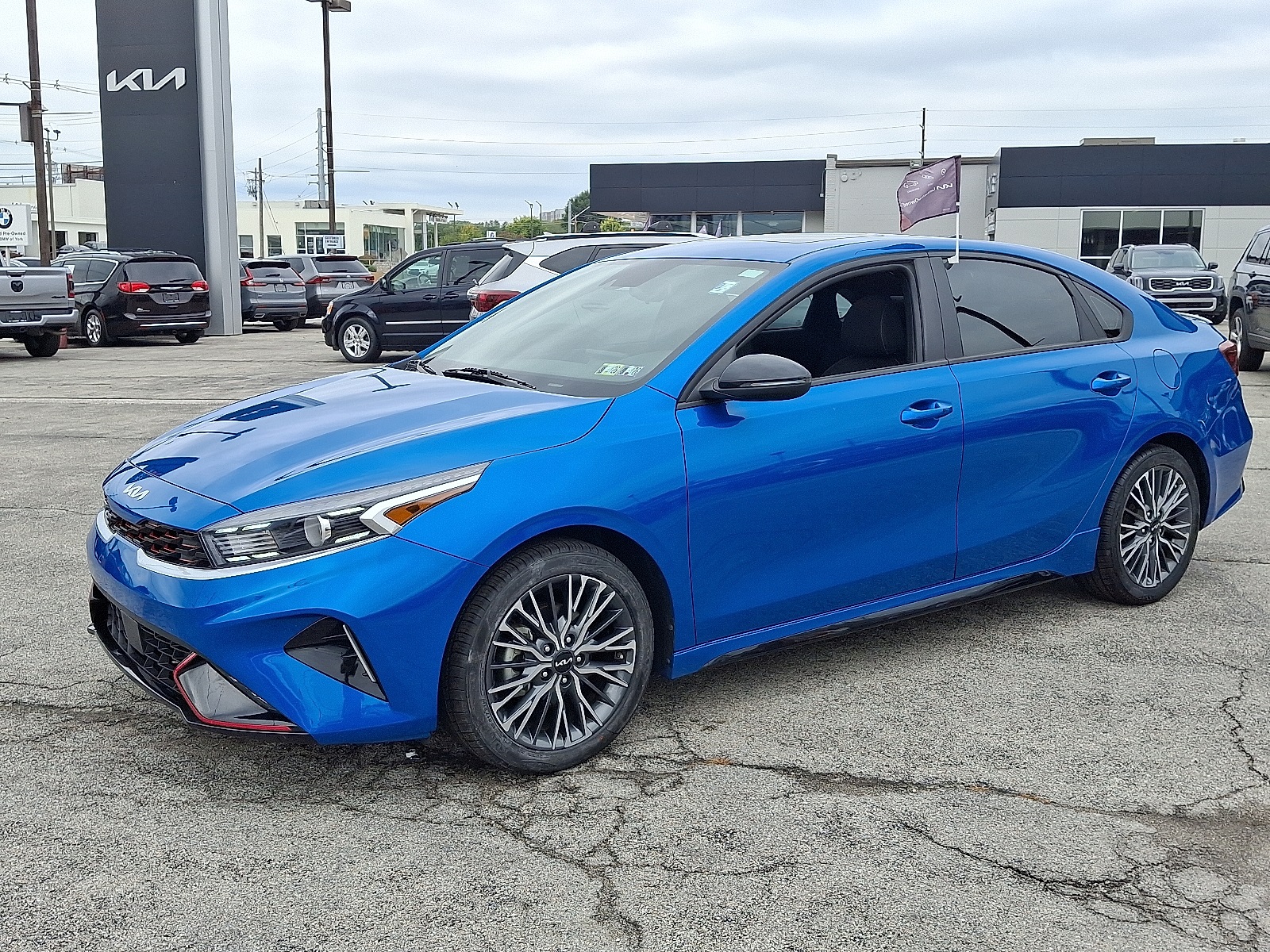 2023 Kia Forte GT-Line photo 3