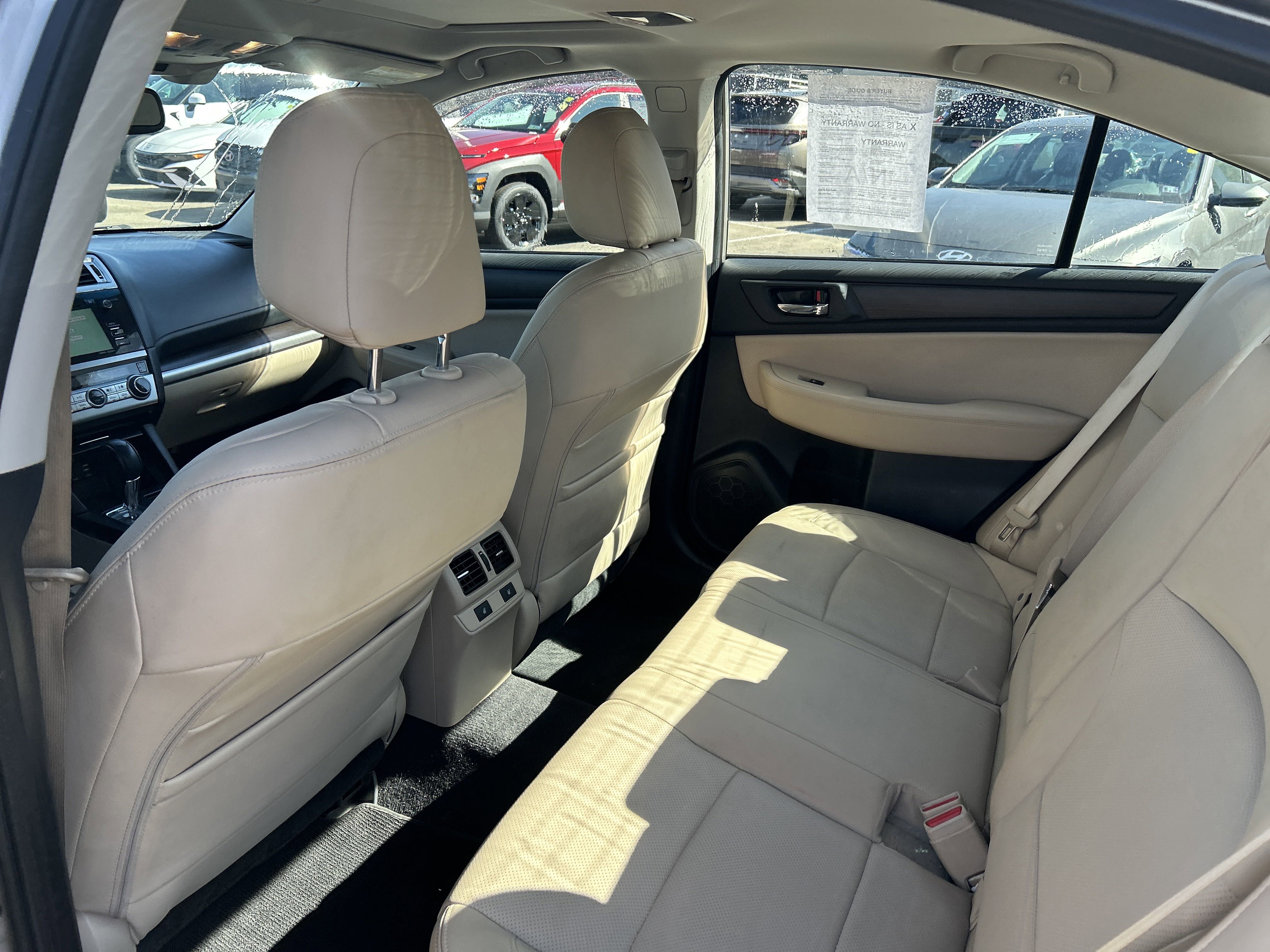 2016 Subaru Legacy 2.5i Limited photo 2