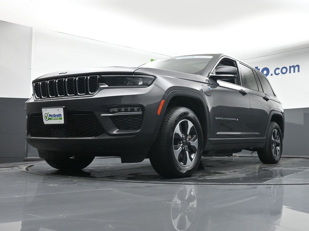 2023 Jeep Cherokee 4xe photo 4