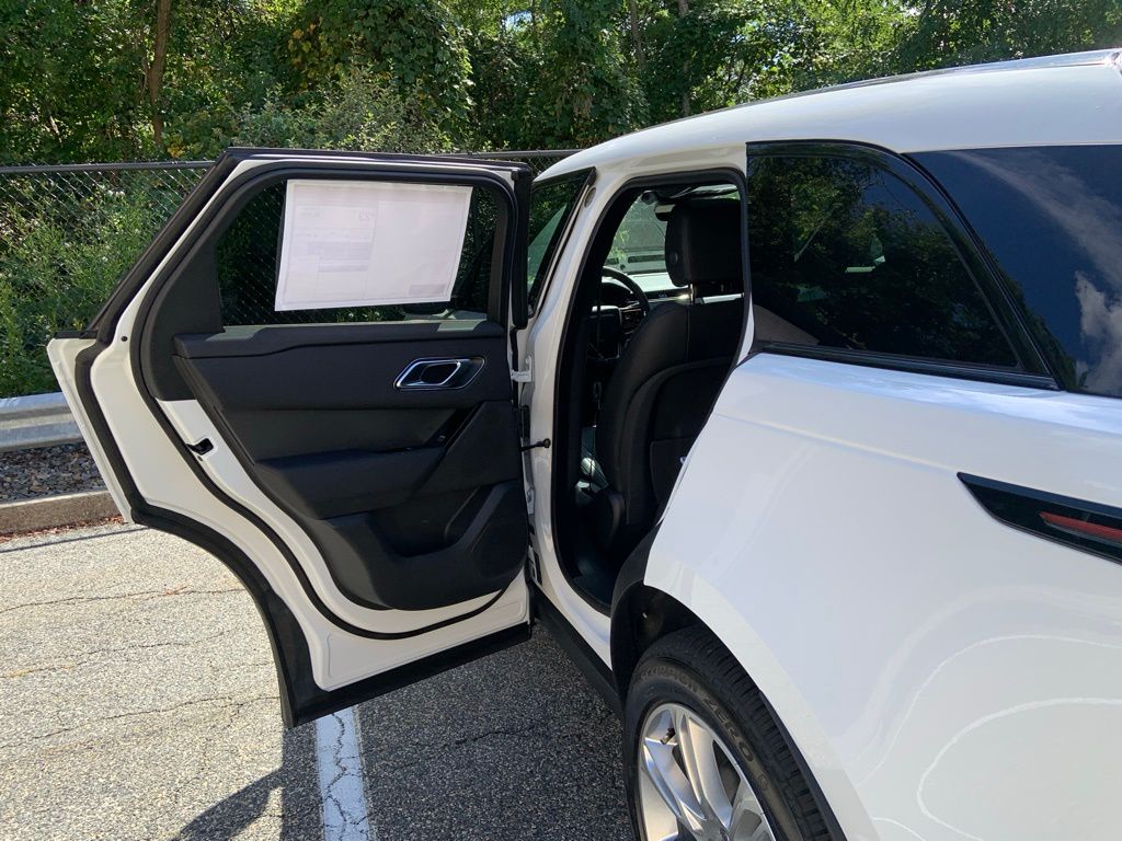 2026 Land Rover Range Rover Velar S photo 12