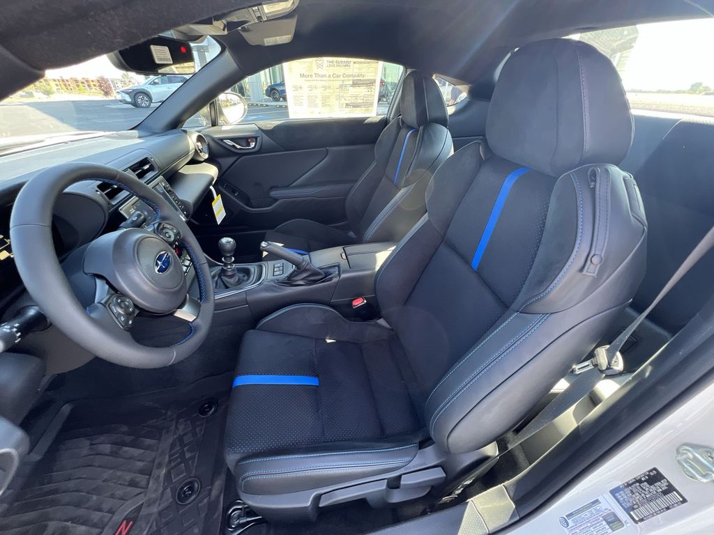 2025 Subaru BRZ tS photo 18