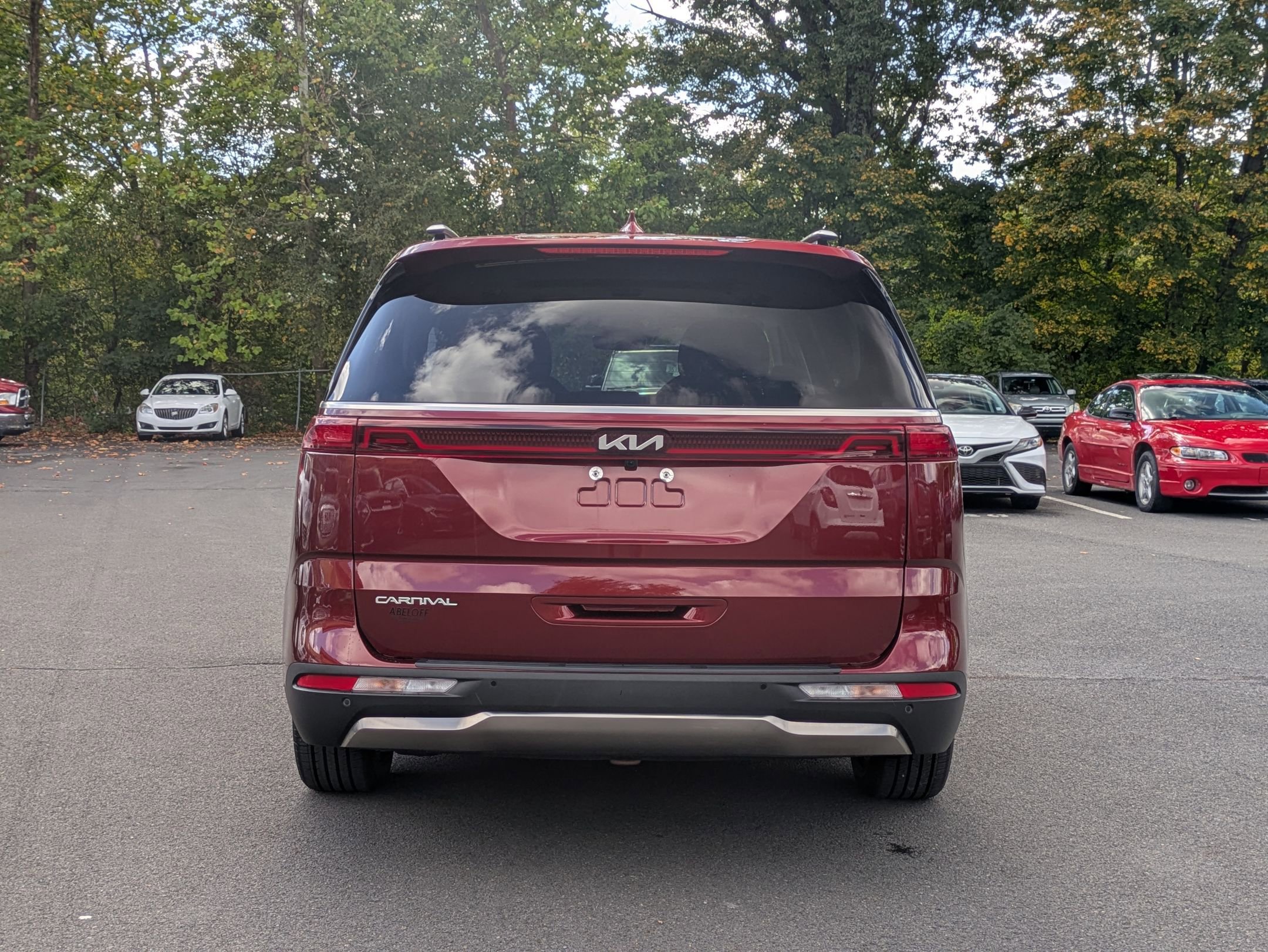 2023 Kia Carnival SX Prestige photo 2