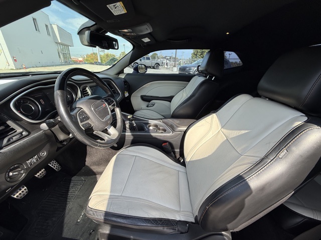 2015 Dodge Challenger SXT Plus photo 11