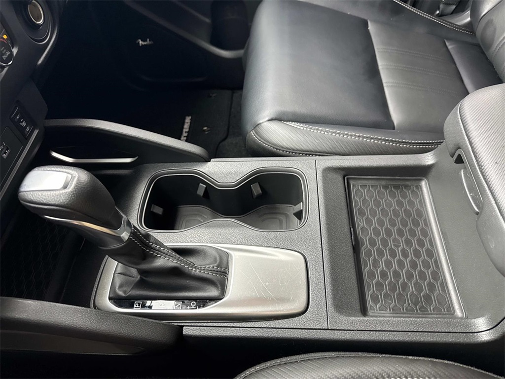 2024 Nissan Frontier SL photo 26