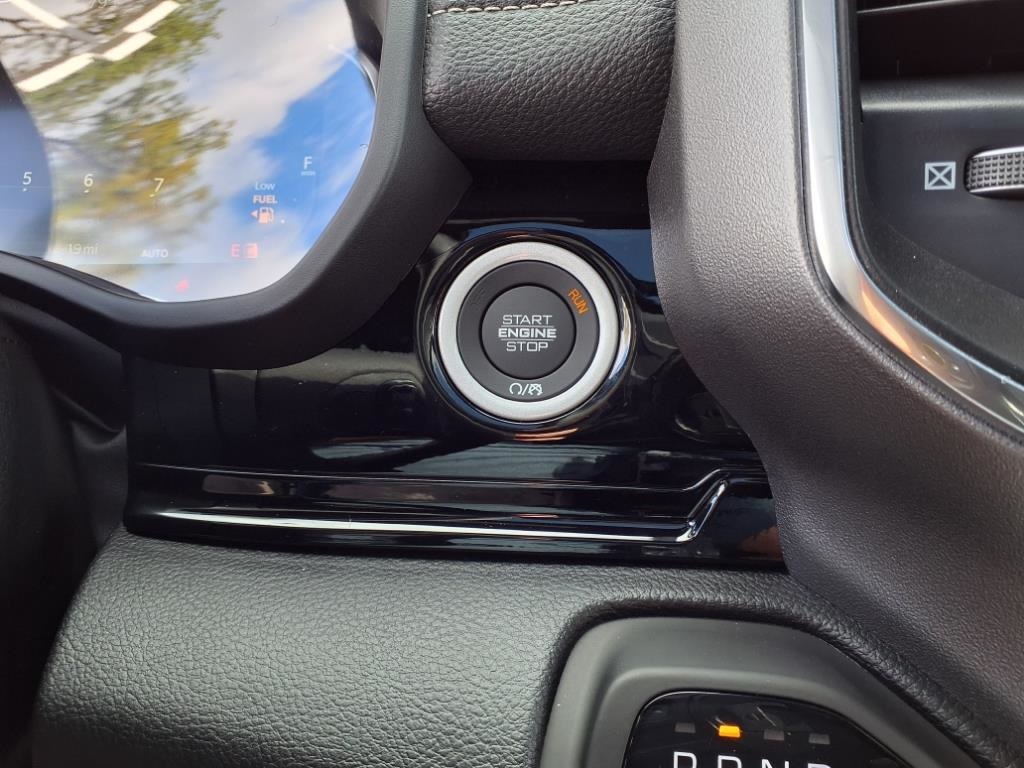 2026 Ram 1500 Laramie photo 17