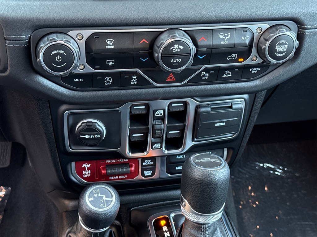 2025 Jeep Gladiator Rubicon photo 28