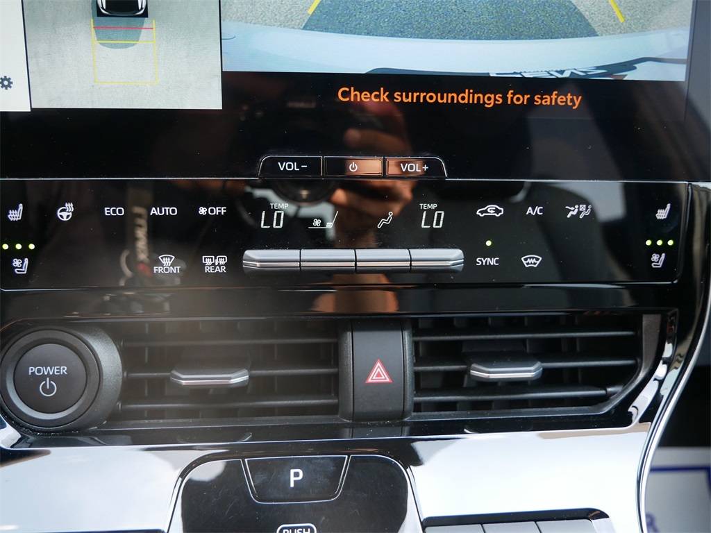 2024 Subaru Solterra Touring photo 26