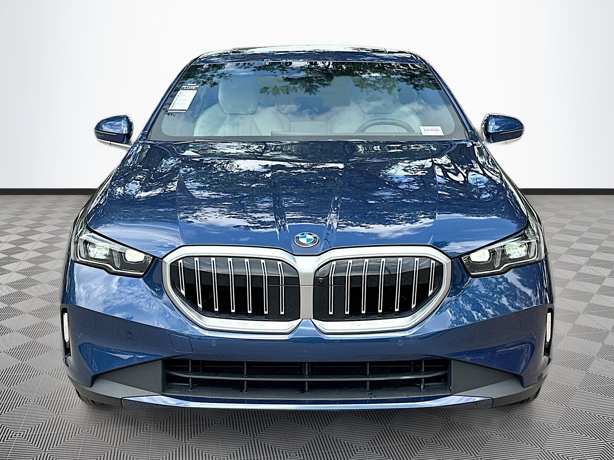 2025 Bmw 530i photo 2