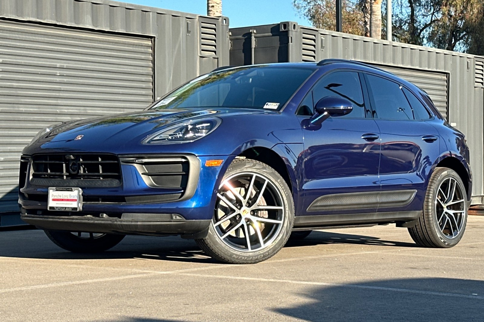 2023 Porsche Macan Base