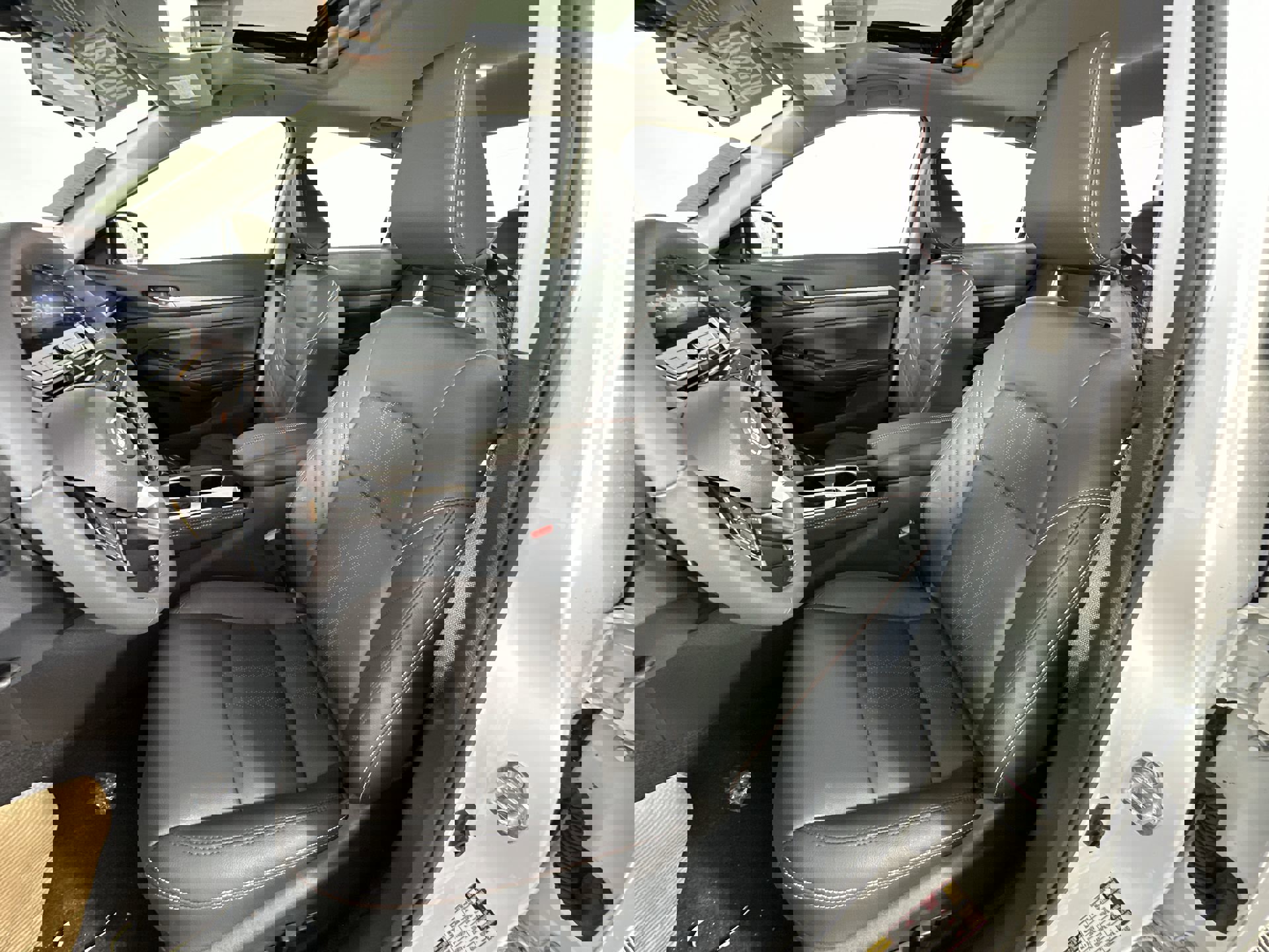 2025 Nissan Altima SR photo 11