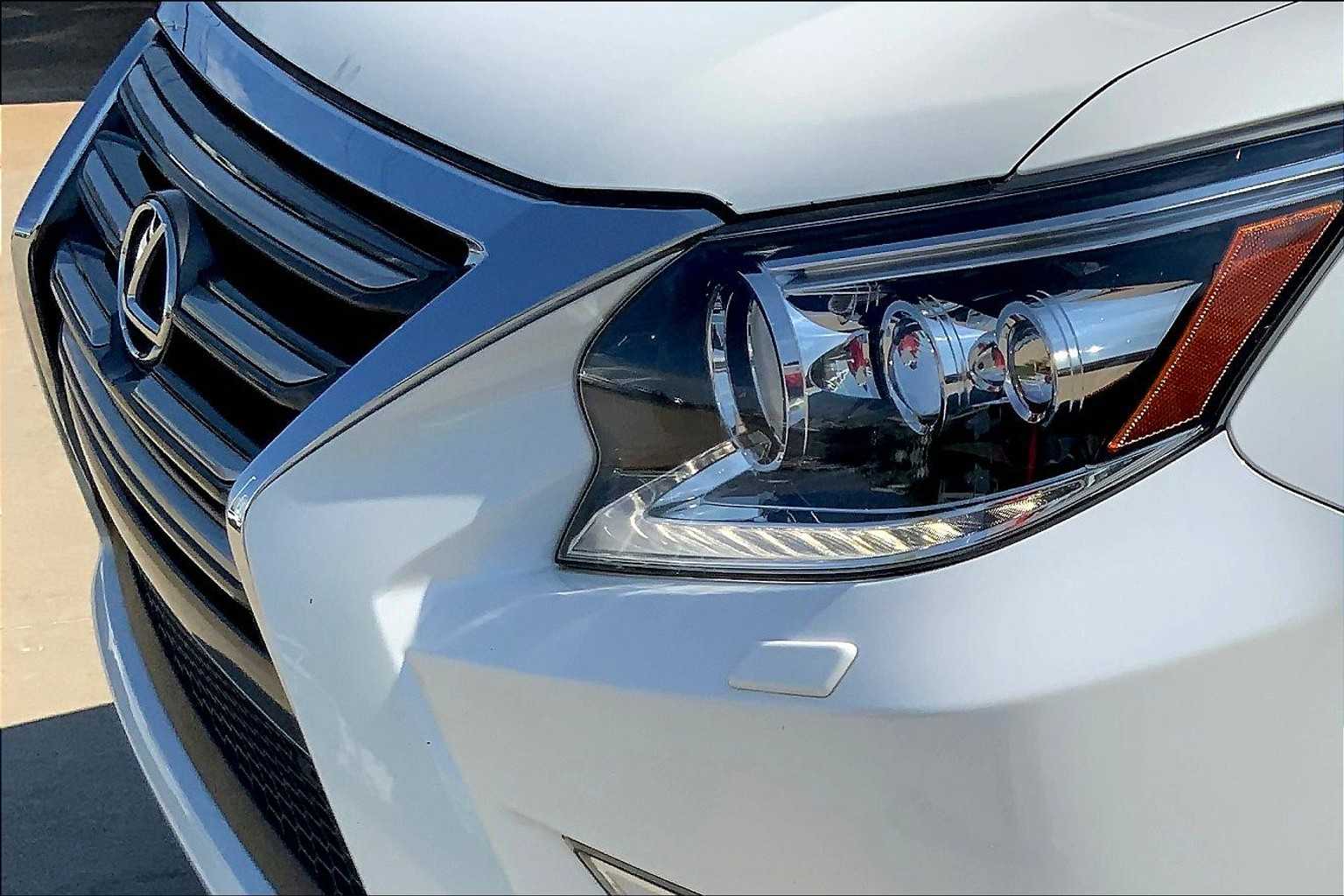 2018 Lexus GX 460 Premium photo 27
