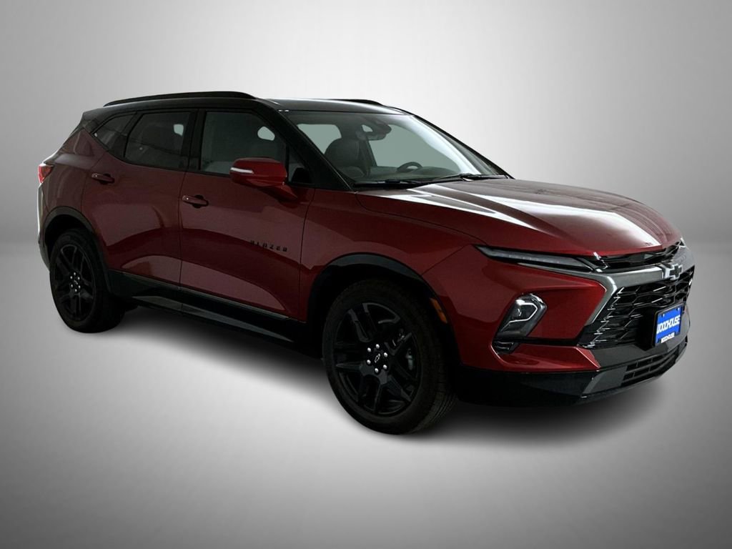 2025 Chevrolet Blazer RS photo 3